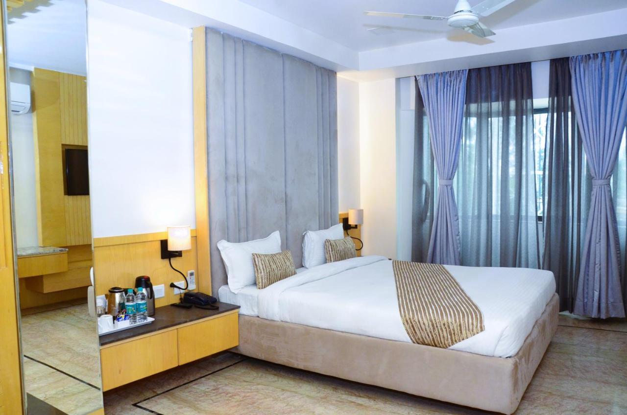 Crytsal Residency Hotel Ranchi Ngoại thất bức ảnh