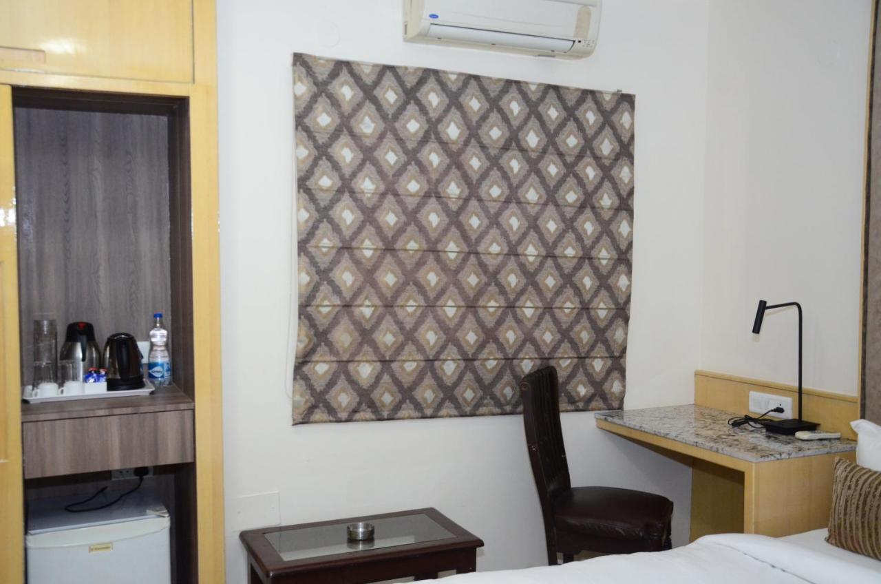 Crytsal Residency Hotel Ranchi Ngoại thất bức ảnh