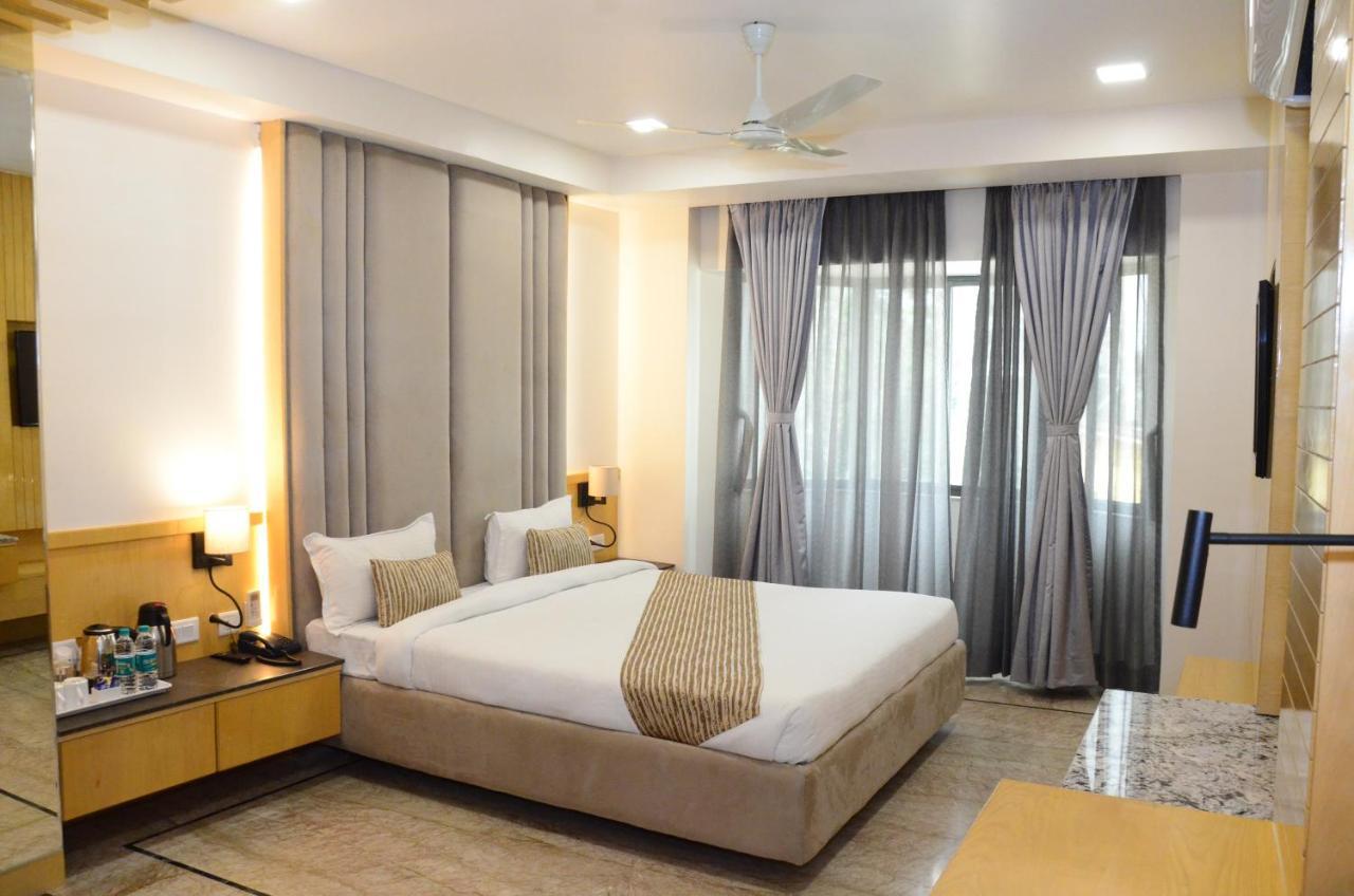 Crytsal Residency Hotel Ranchi Ngoại thất bức ảnh