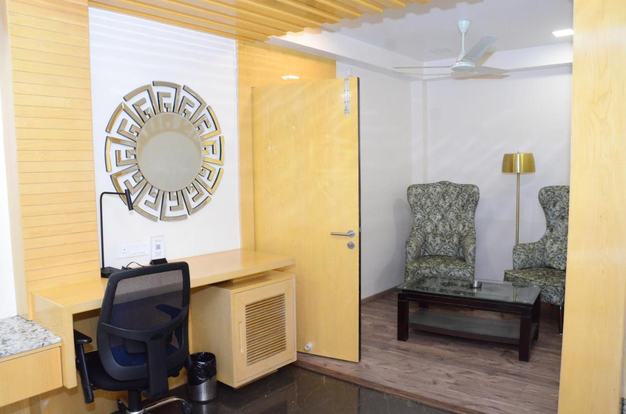 Crytsal Residency Hotel Ranchi Ngoại thất bức ảnh
