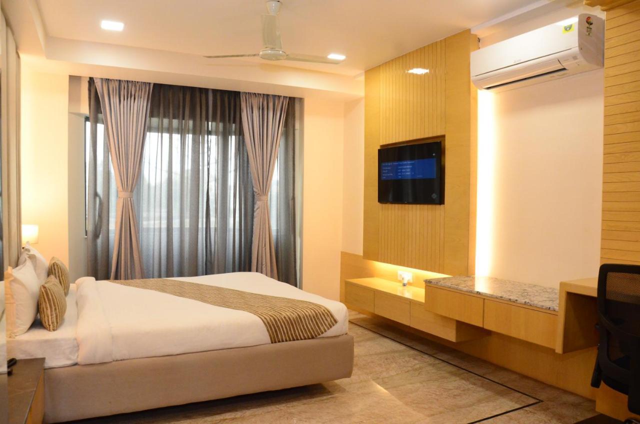 Crytsal Residency Hotel Ranchi Ngoại thất bức ảnh