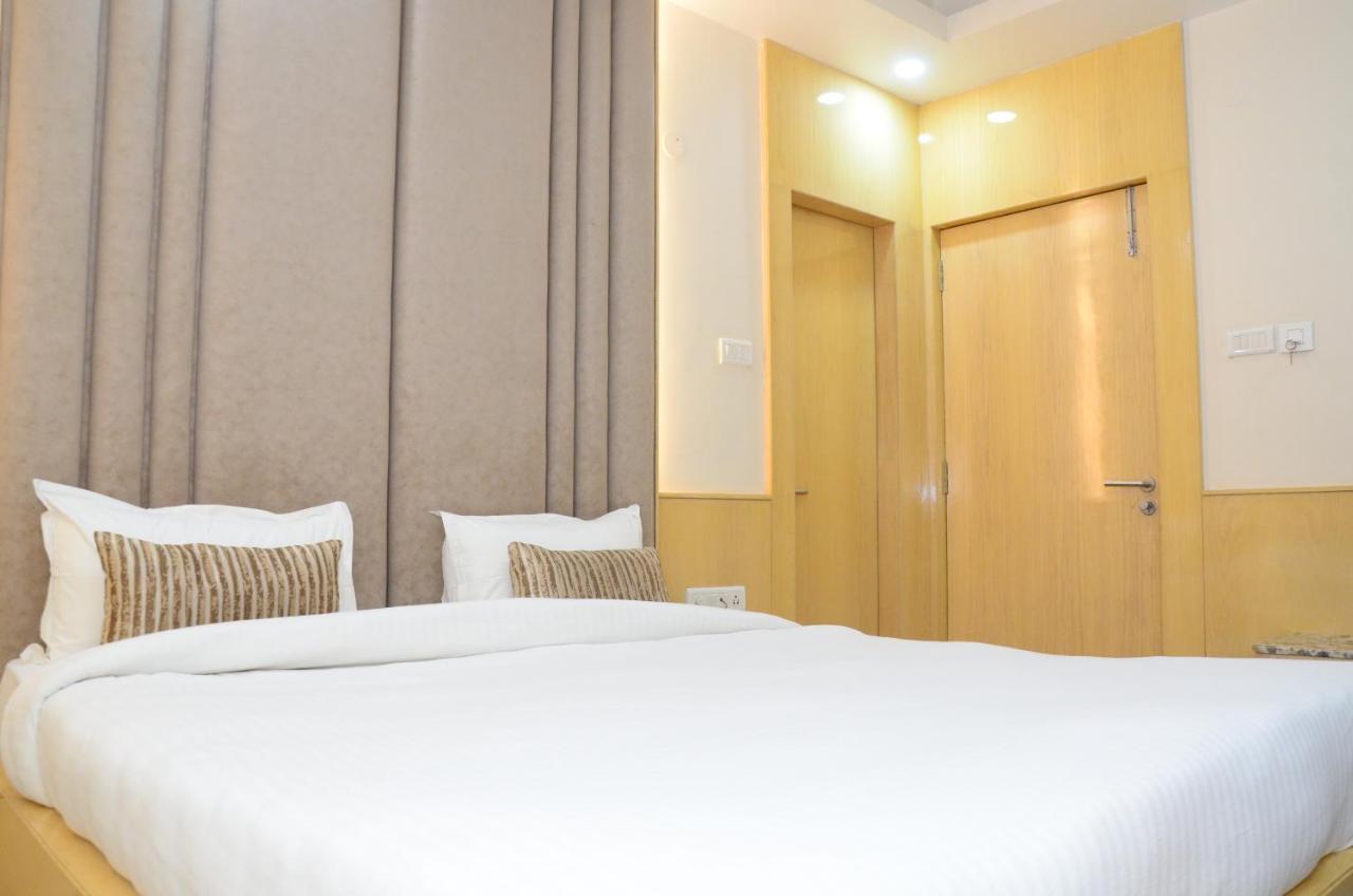 Crytsal Residency Hotel Ranchi Ngoại thất bức ảnh