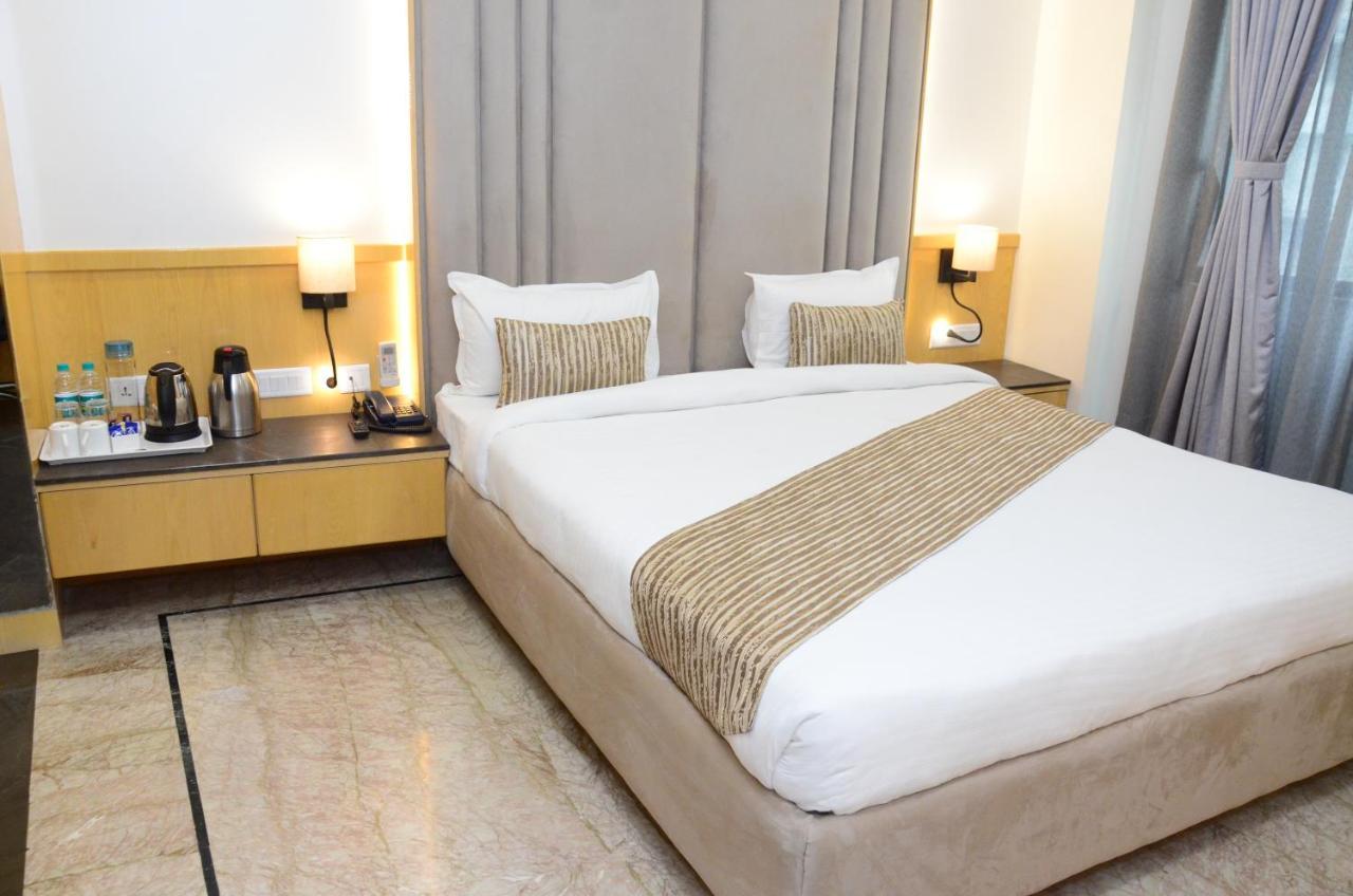 Crytsal Residency Hotel Ranchi Ngoại thất bức ảnh