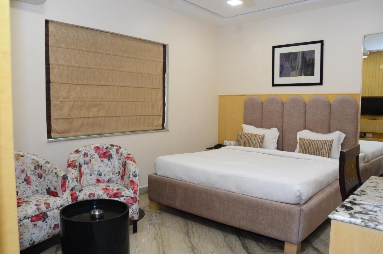 Crytsal Residency Hotel Ranchi Ngoại thất bức ảnh