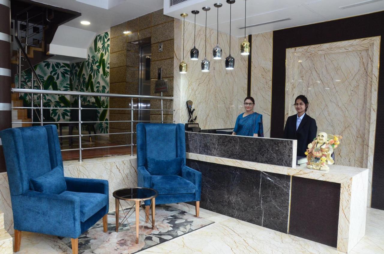 Crytsal Residency Hotel Ranchi Ngoại thất bức ảnh