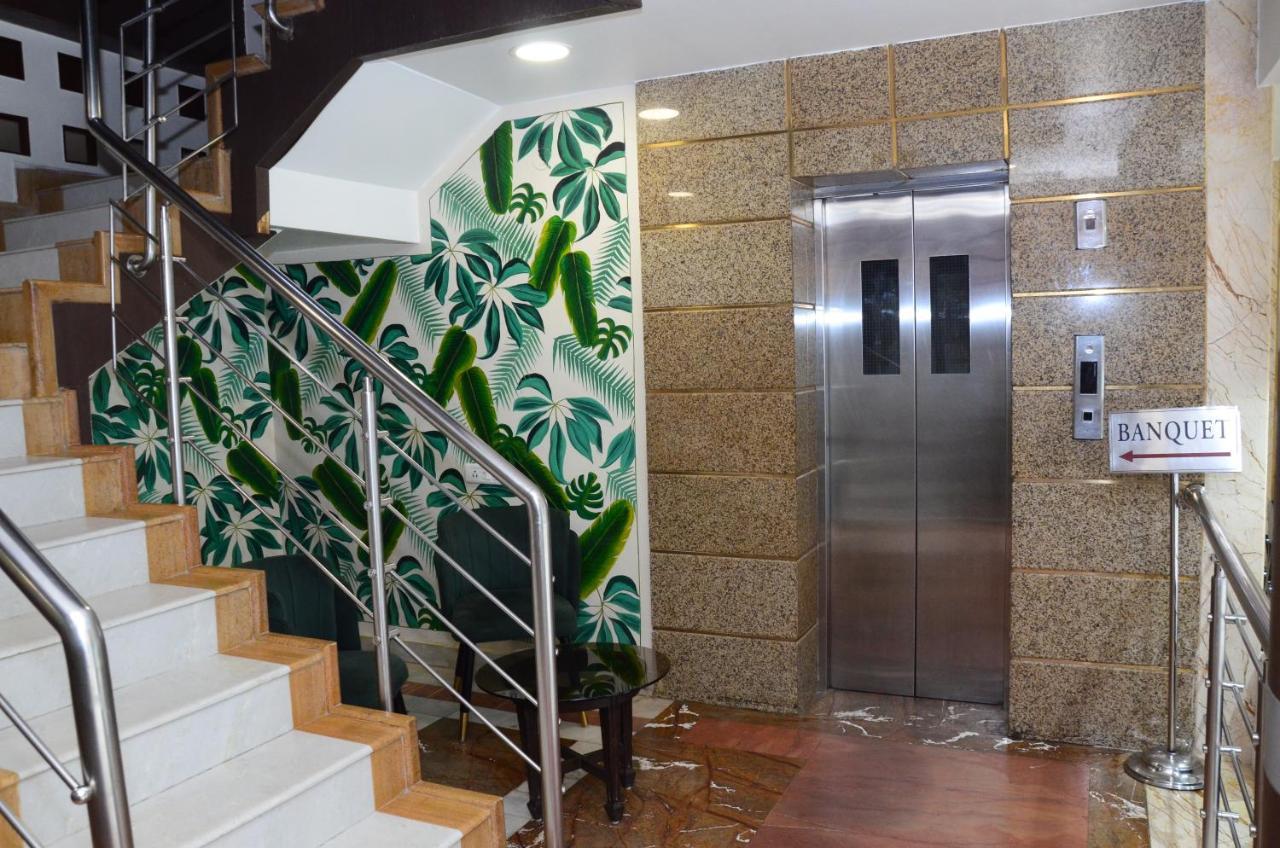 Crytsal Residency Hotel Ranchi Ngoại thất bức ảnh