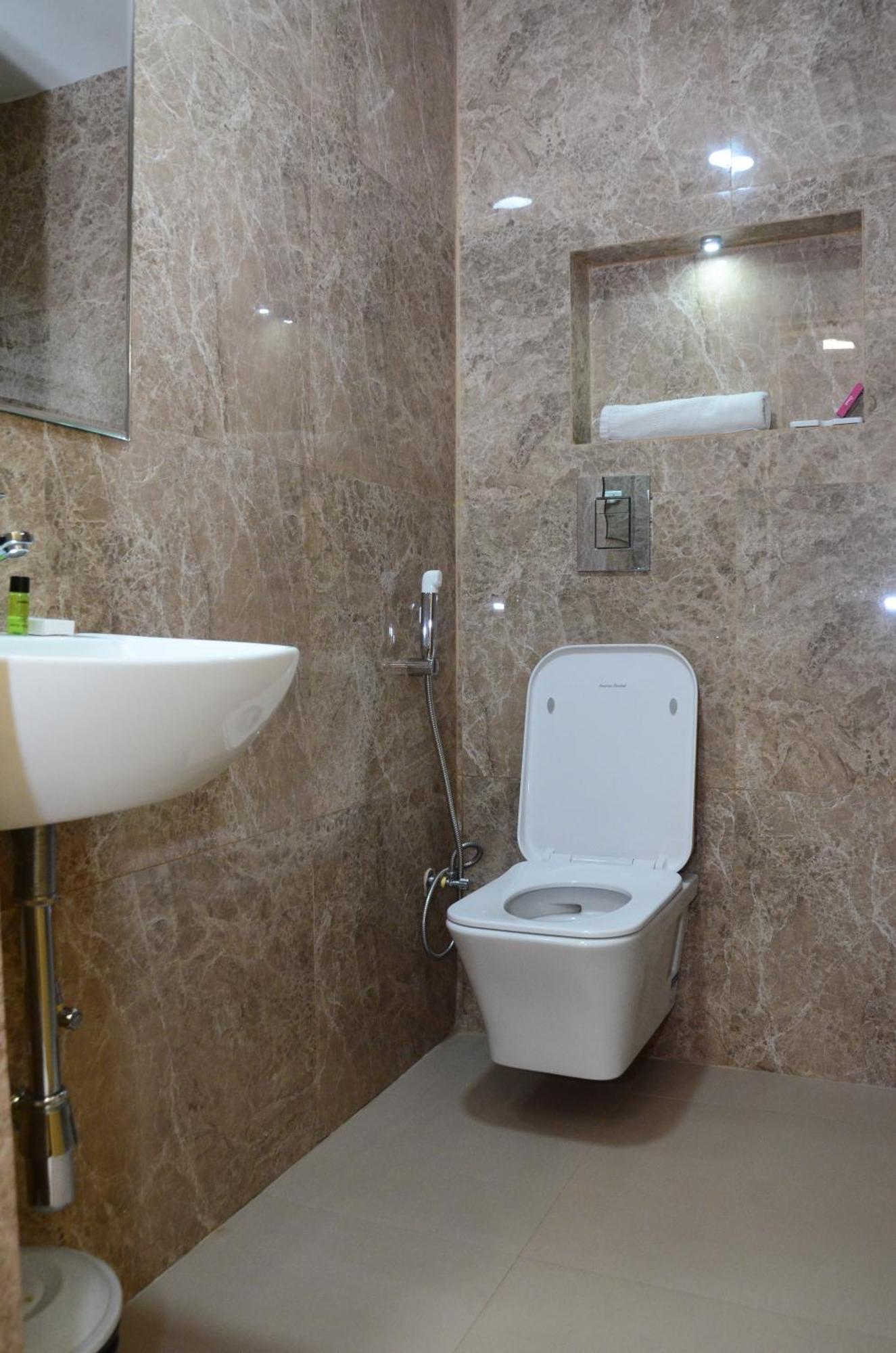 Crytsal Residency Hotel Ranchi Ngoại thất bức ảnh