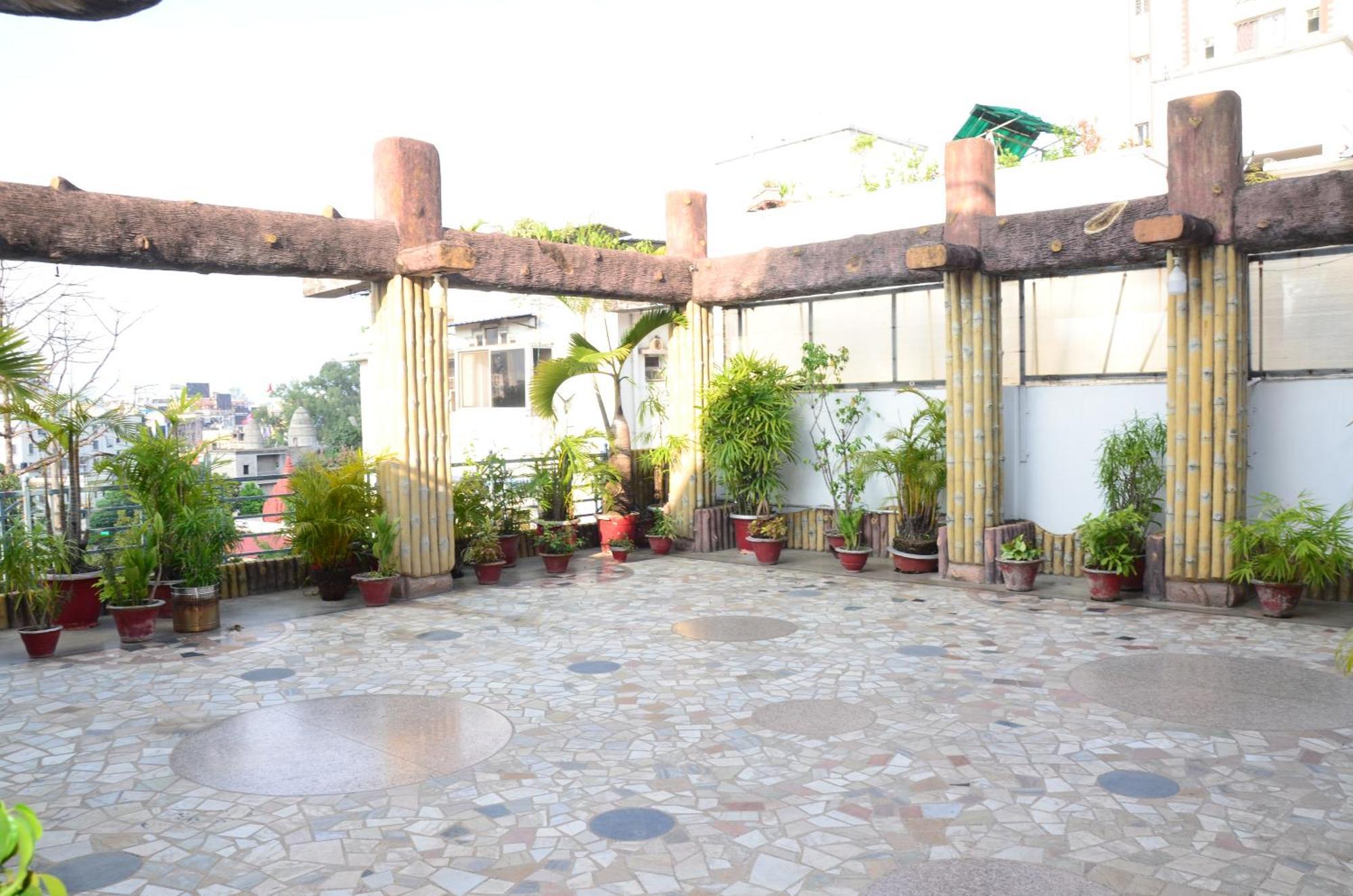 Crytsal Residency Hotel Ranchi Ngoại thất bức ảnh