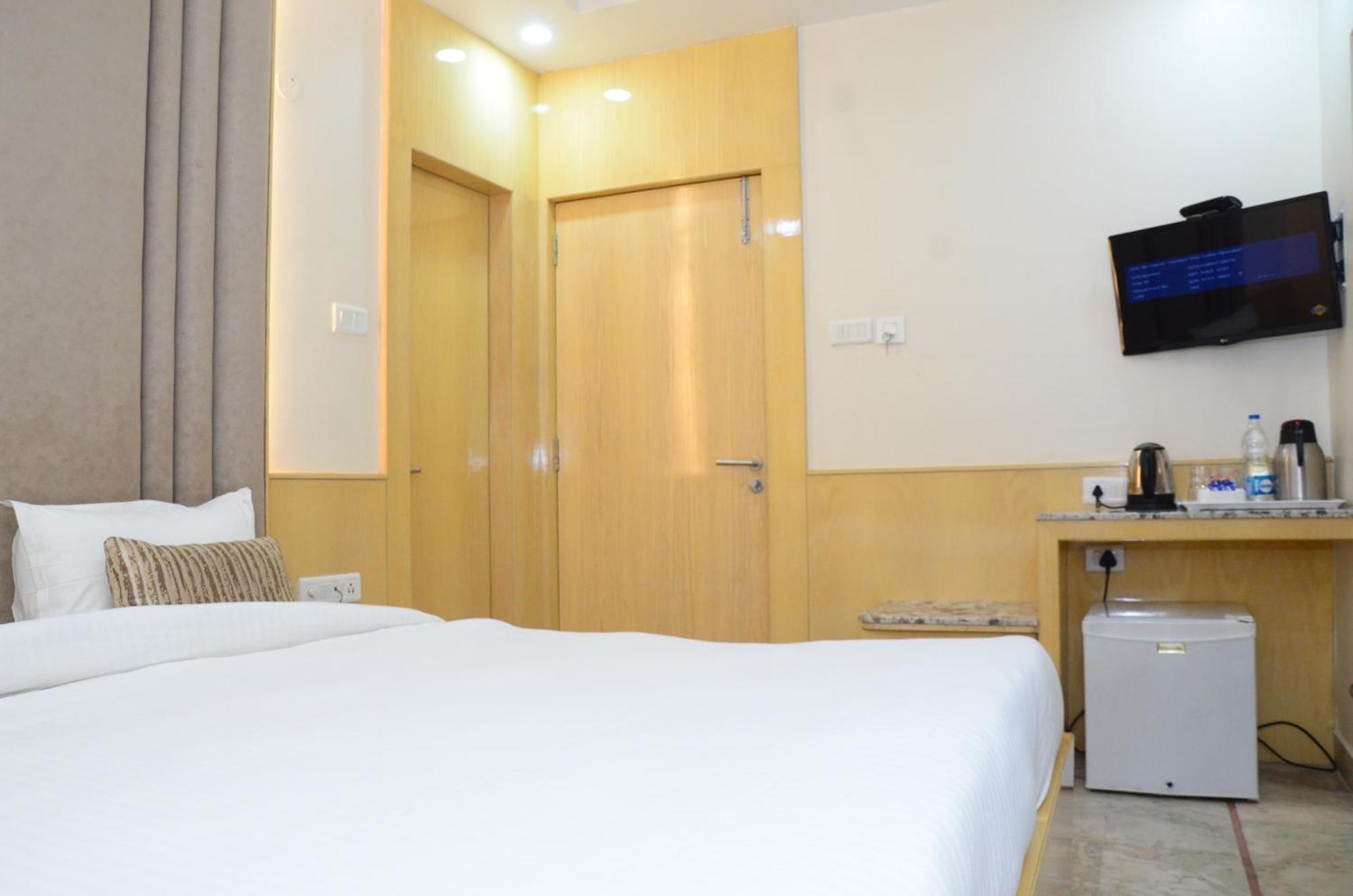 Crytsal Residency Hotel Ranchi Ngoại thất bức ảnh