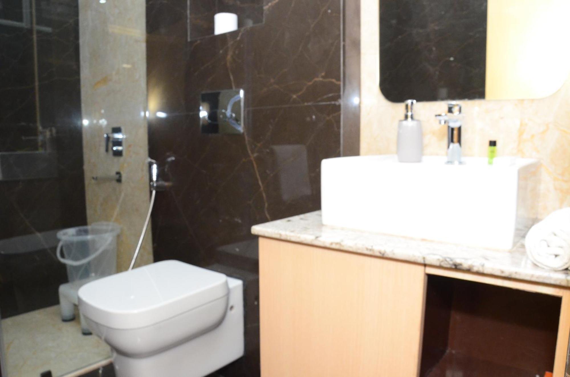Crytsal Residency Hotel Ranchi Ngoại thất bức ảnh