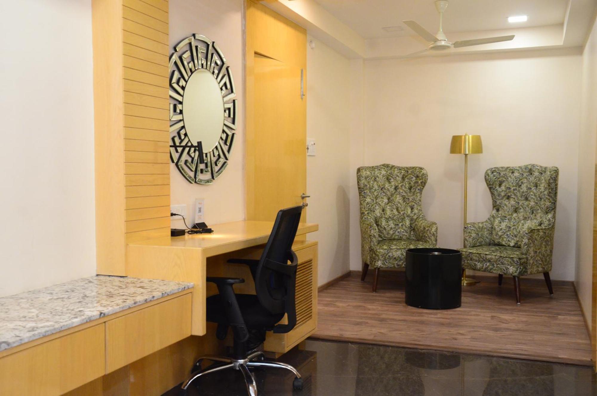 Crytsal Residency Hotel Ranchi Ngoại thất bức ảnh