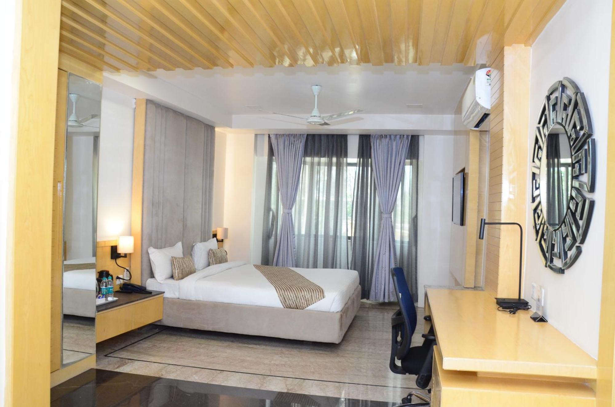 Crytsal Residency Hotel Ranchi Ngoại thất bức ảnh